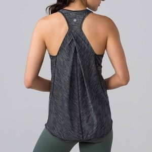 New with Tags lululemon Essentail Tank Heathered Black size 6